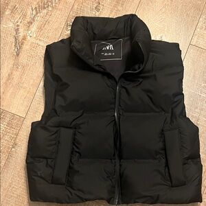 NWOT Zara Black Puff Vest